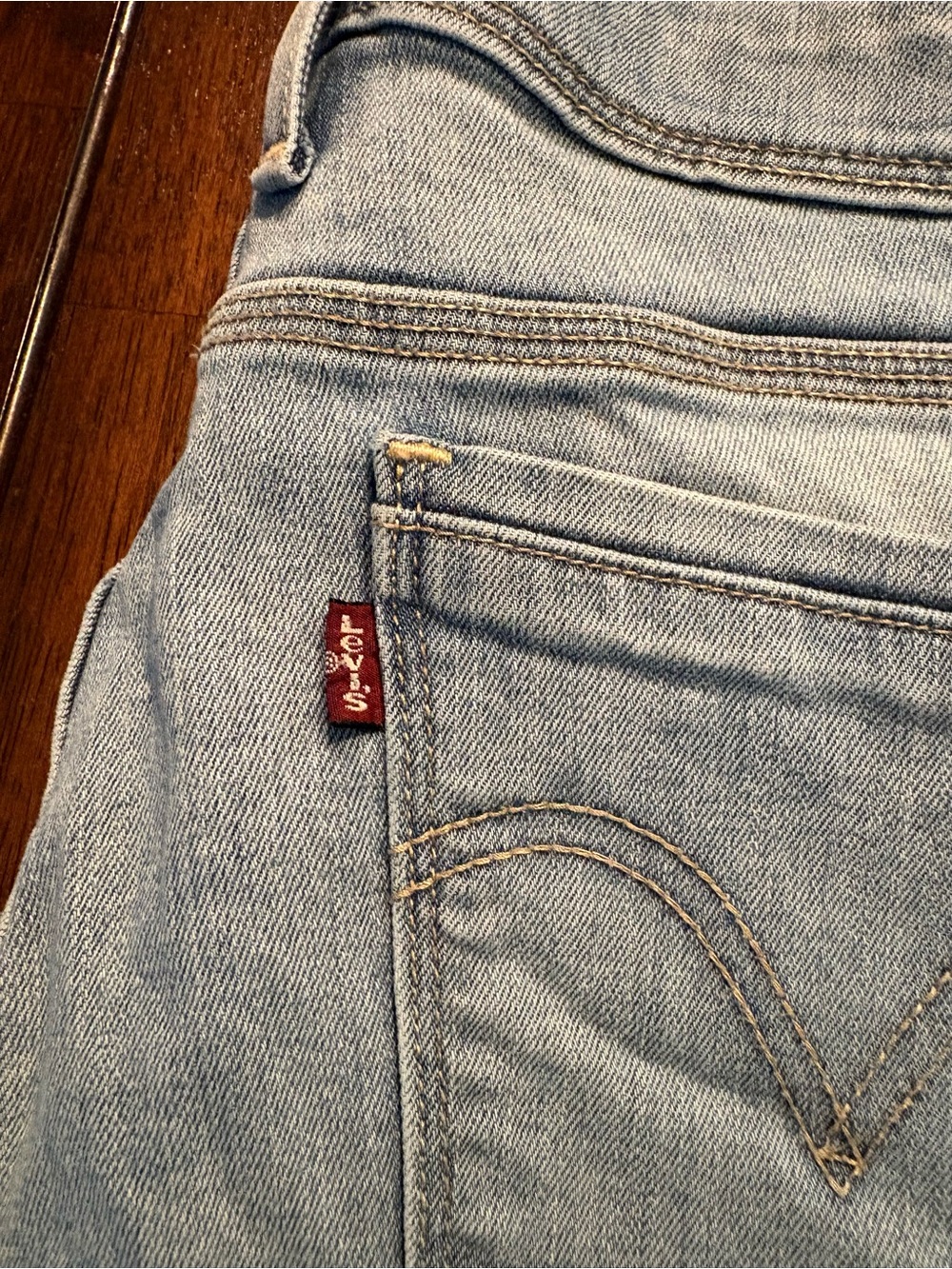 Levi's Light Blue Denim Shorts, Women’s 12 - Picture 2 of 5